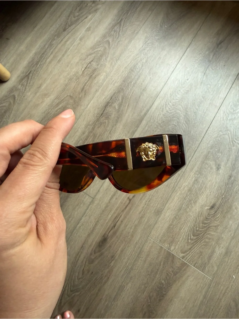 Versace Tortoiseshell Cat-Eye Sunglasses - Brown Lenses